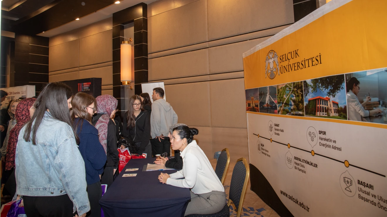 Selçuk Üniversitesi standı Konya Tercih Günleri’nde yoğun ilgi gördü